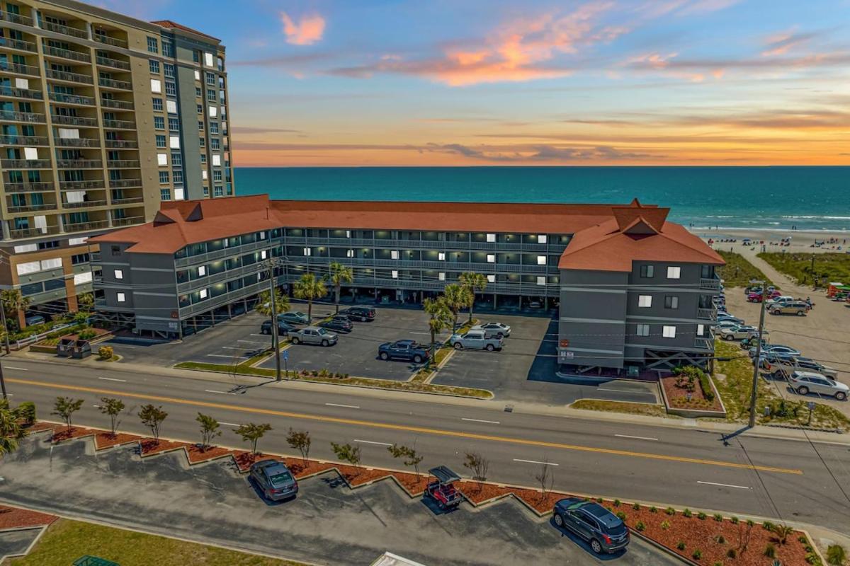 Hébergement de vacances Chateau By The Sea Breezy Oceanfront Unit G2 *