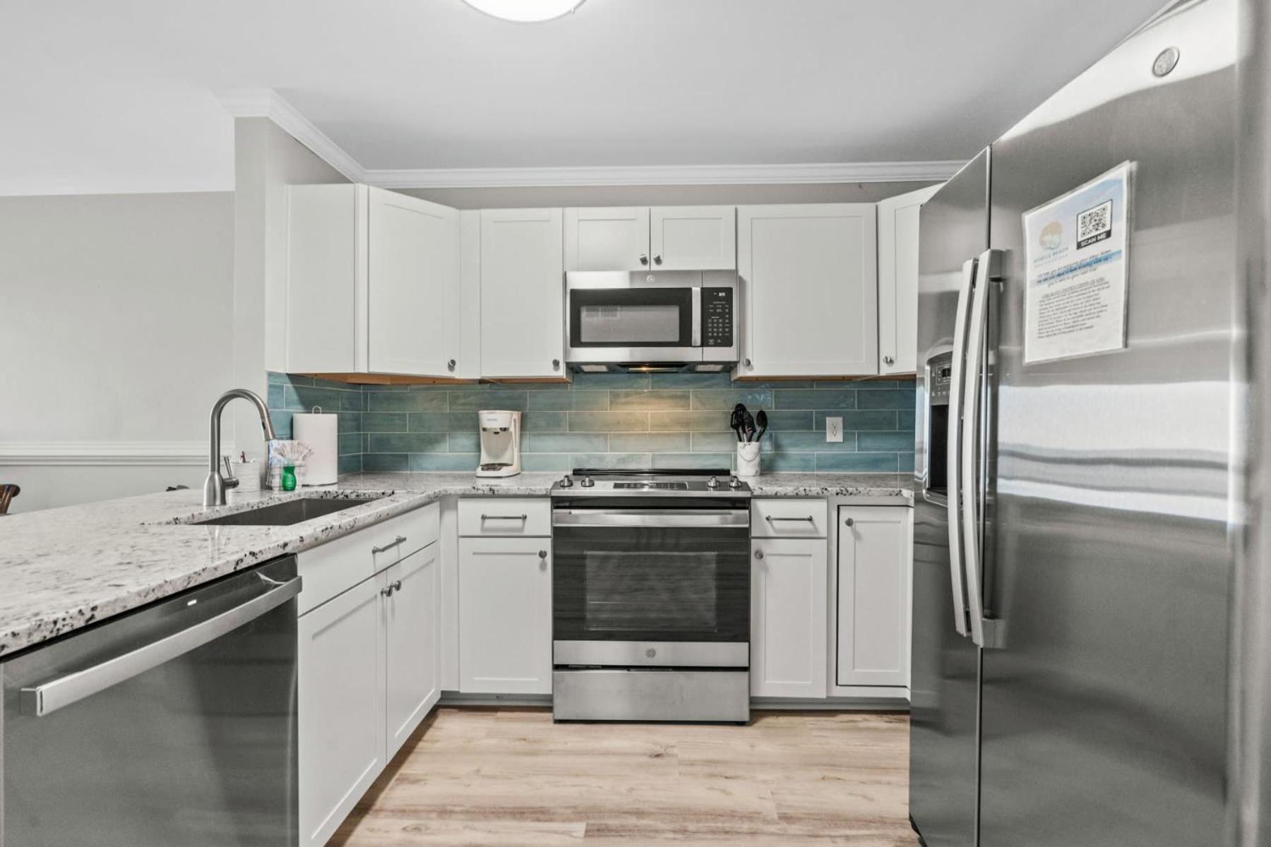 Chateau By The Sea Breezy Oceanfront Unit G2 Hébergement de vacances Myrtle Beach