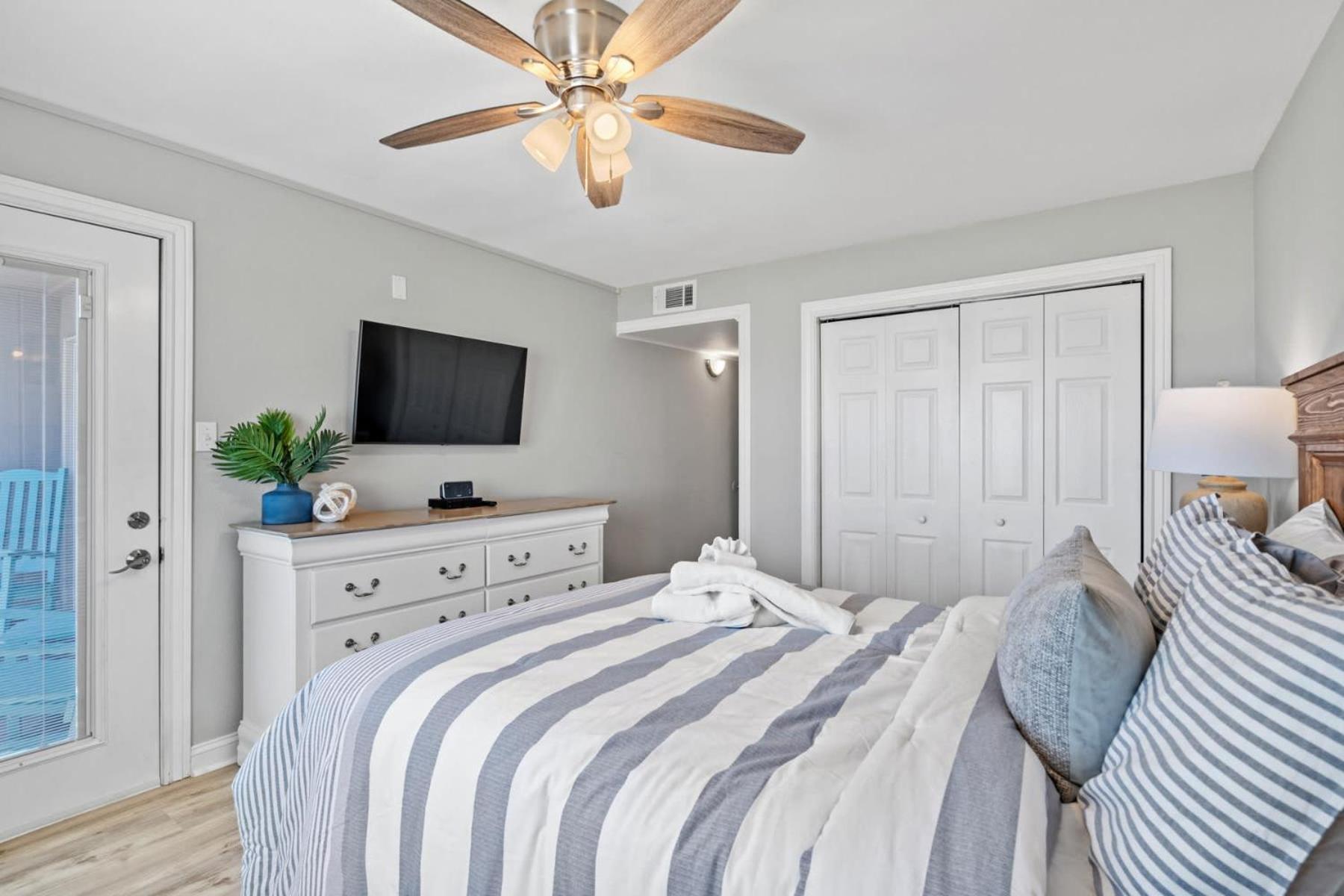Hébergement de vacances Chateau By The Sea Breezy Oceanfront Unit G2